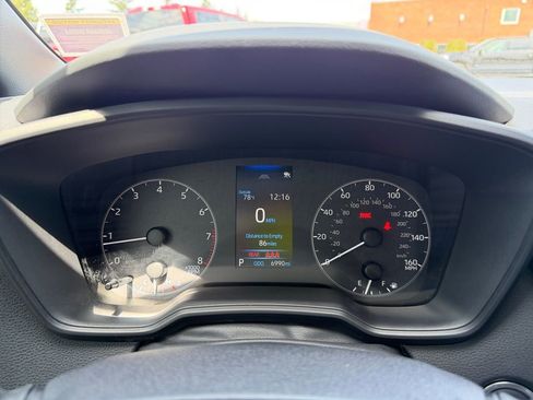 Used 2025 Toyota Corolla SE FWD image 15