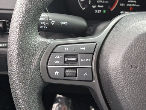 Used 2023 Honda CR-V EX image 22