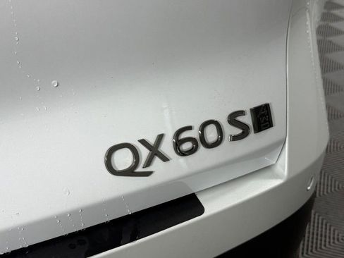 New 2026 INFINITI QX60 Sport image 5