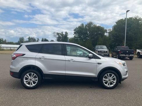 Used 2017 Ford Escape SE AWD/4WD image 23