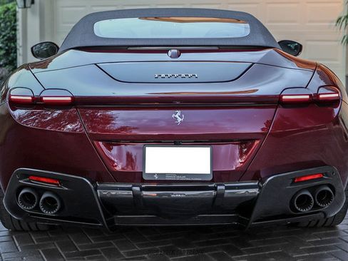 Used 2025 Ferrari Roma Spider RWD image 17