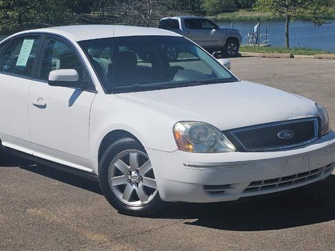 Used 2007 Ford Five Hundred SEL FWD image 2