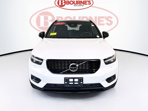 Used 2022 Volvo XC40 T5 R-Design AWD/4WD image 6