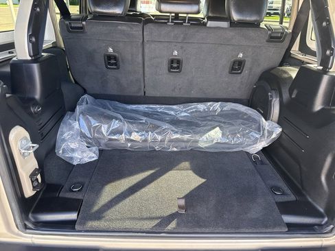 Used 2022 Jeep Wrangler Unlimited Sahara 4xe image 6