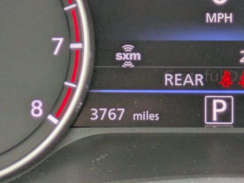 Used 2024 Nissan Sentra SR w/ SR Premium Package image 11