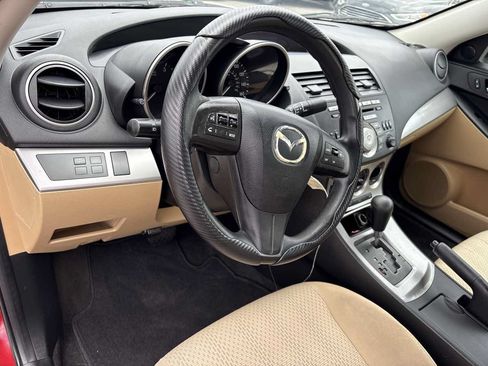 Used 2010 MAZDA MAZDA3 i Touring FWD image 19