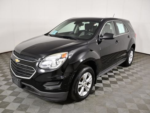 Used 2017 Chevrolet Equinox LS FWD image 10