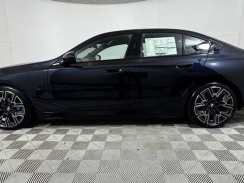 New 2027 BMW 550e xDrive AWD/4WD image 4
