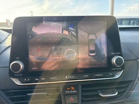 Used 2020 Nissan Altima 2.0 Platinum image 22