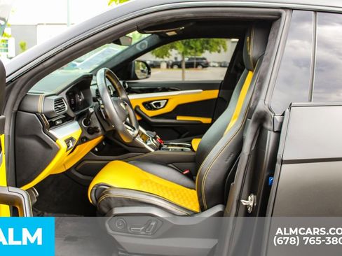 Used 2020 Lamborghini Urus AWD/4WD image 17