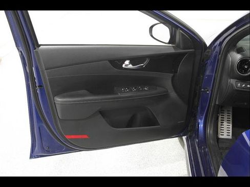 Used 2020 Kia Forte GT-Line FWD image 4