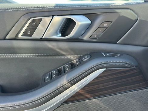 Certified 2024 BMW X5 xDrive40i w/ Premium Package image 26