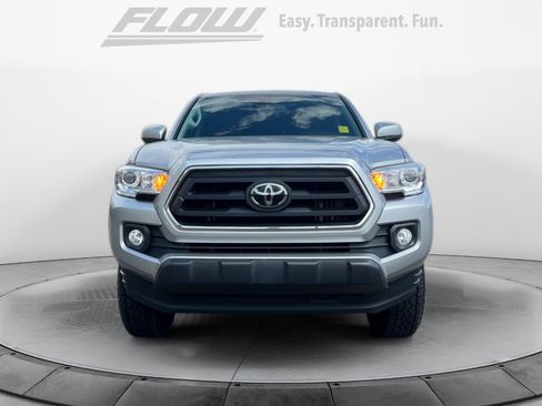 Used 2022 Toyota Tacoma SR5 w/ Technology Package AWD/4WD image 3