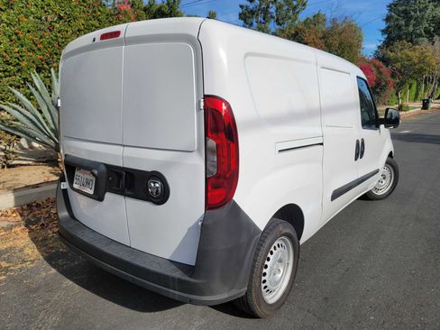 Used 2021 RAM ProMaster City Tradesman image 4