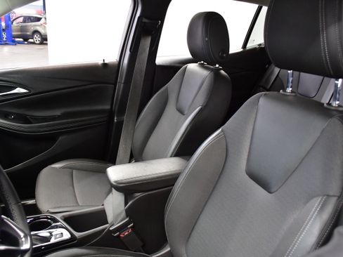Used 2025 Buick Encore GX Preferred FWD image 9
