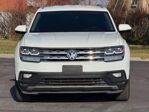 Used 2018 Volkswagen Atlas SE image 2