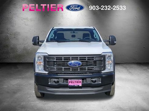 New 2025 Ford F550 4x4 SuperCab Super Duty image 3