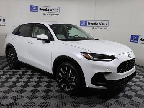 New 2026 Honda HR-V EX-L image 3