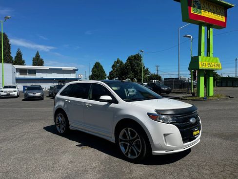 Used 2014 Ford Edge Sport w/ Driver Entry Package AWD/4WD image 1