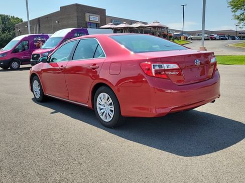 Used 2013 Toyota Camry LE FWD image 3