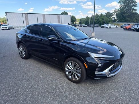 Used 2025 Buick Envista Avenir FWD image 9