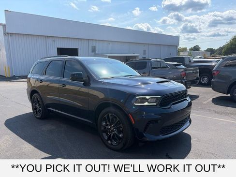 Used 2023 Dodge Durango R/T w/ Blacktop Package RWD image 1