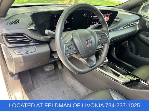 Certified 2025 Buick Envista Sport Touring w/ Convenience I Package FWD image 10