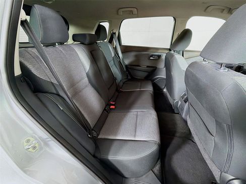 Used 2023 Nissan Rogue SV AWD/4WD image 25