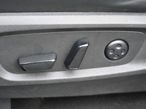 Used 2023 INFINITI QX60 Luxe w/ Performance Audio Package AWD/4WD image 18