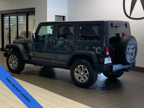 Used 2017 Jeep Wrangler Unlimited Rubicon w/ Connectivity Group AWD/4WD image 4