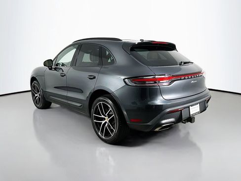 Used 2025 Porsche Macan image 3