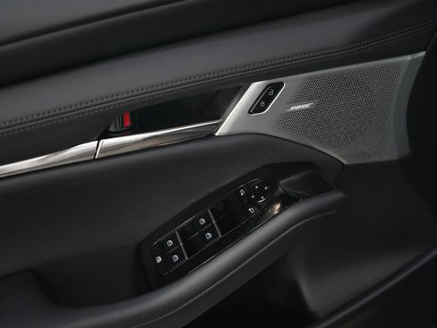 Used 2023 MAZDA MAZDA3 s image 19