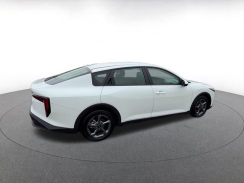 Used 2025 Kia K4 FWD image 14