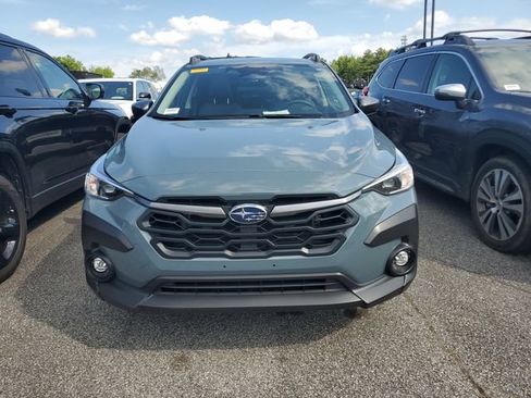 Used 2024 Subaru Crosstrek 2.0i Premium AWD/4WD image 2