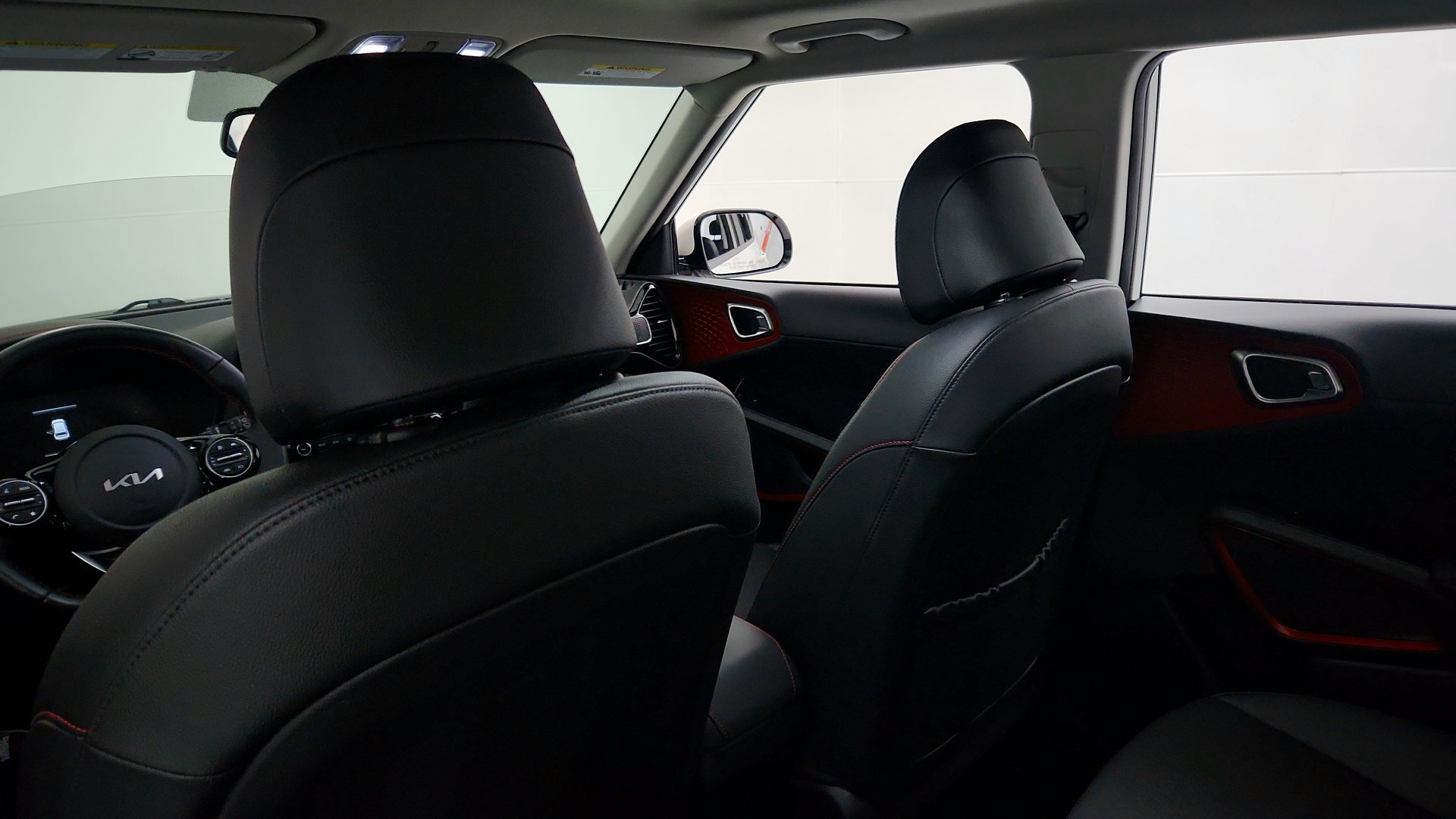 Used 2023 Kia Soul GT-Line FWD image 25