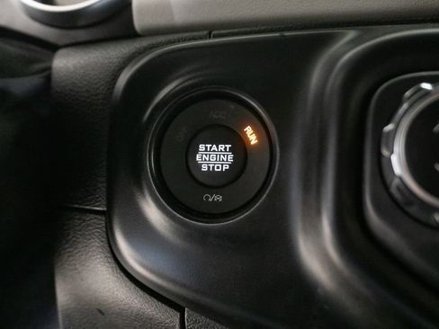 Used 2021 Jeep Wrangler Unlimited Sahara image 14