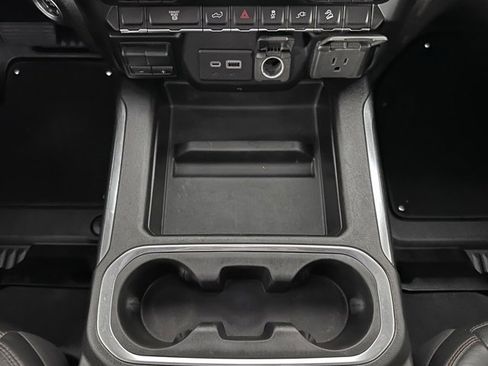 Used 2022 GMC Sierra 3500 AT4 image 26