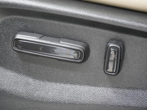 Used 2019 Honda CR-V EX-L image 15