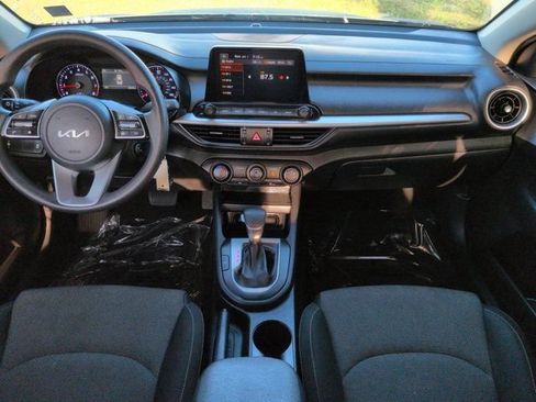 Used 2024 Kia Forte LXS FWD image 13