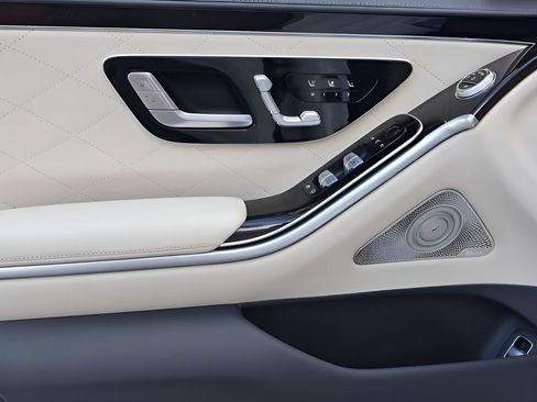 Used 2023 Mercedes-Benz S 580 4MATIC Sedan image 9