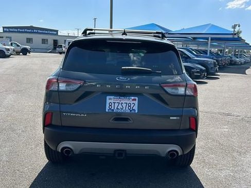 Certified 2020 Ford Escape Titanium AWD/4WD image 4