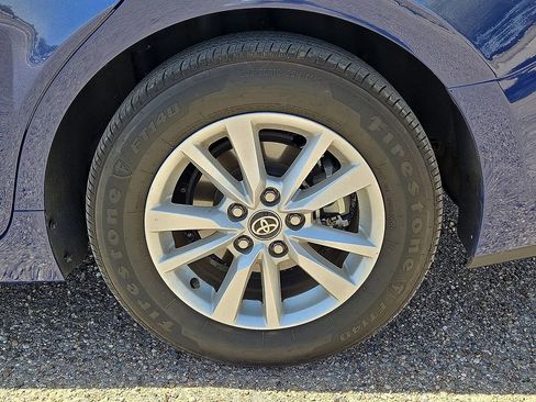 Used 2025 Toyota Camry LE FWD image 10