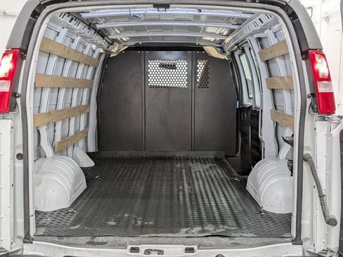 Used 2024 Chevrolet Express 2500 w/ Driver Convenience Package RWD image 9