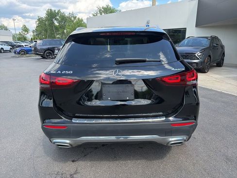 Used 2021 Mercedes-Benz GLA 250 4MATIC image 9