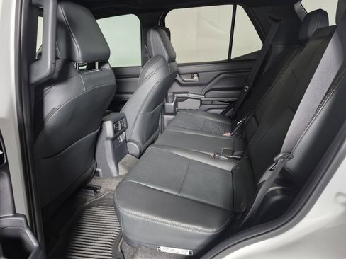 New 2025 Toyota 4Runner 4WD image 41