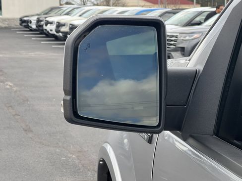 Used 2020 Ford F150 Lariat image 32