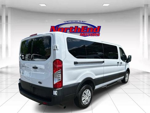 Used 2023 Ford Transit 350 XLT RWD image 3