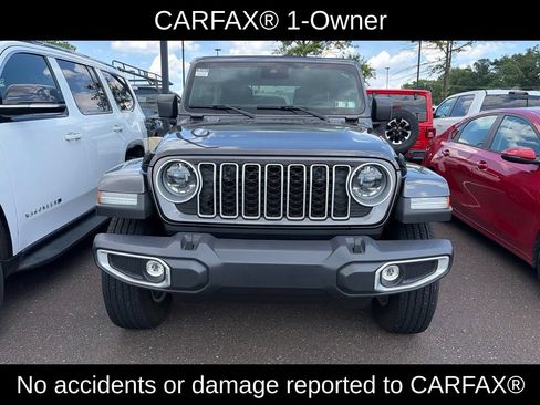 Certified 2025 Jeep Wrangler Unlimited Sahara w/ Safety Group AWD/4WD image 2