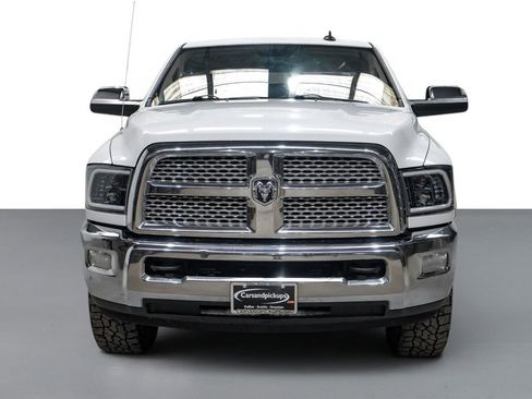 Used 2015 RAM 2500 Laramie w/ Convenience Group AWD/4WD image 3