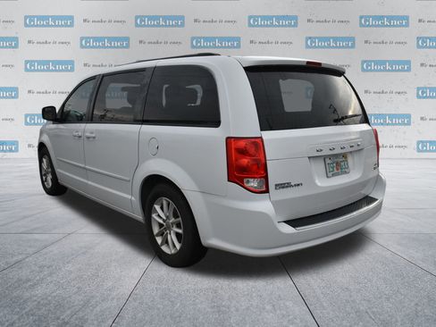 Used 2016 Dodge Grand Caravan SXT image 8